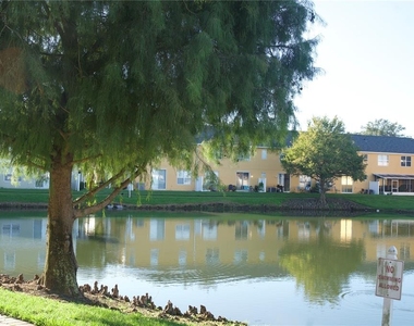 4925 Poolside Dr - Photo Thumbnail 17