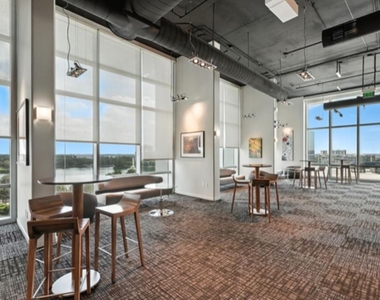 150 E Robinson Street - Photo Thumbnail 49