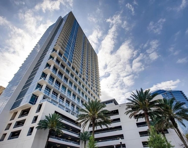 150 E Robinson Street - Photo Thumbnail 28