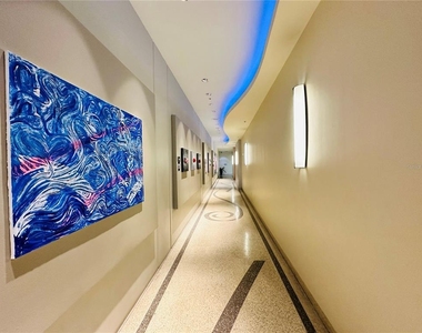 150 E Robinson Street - Photo Thumbnail 35