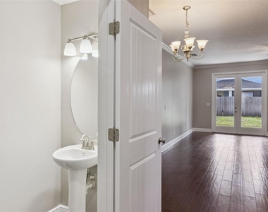 2544 Mayer Street - Photo Thumbnail 8