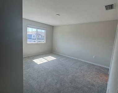 14922 Harvest Street - Photo Thumbnail 12