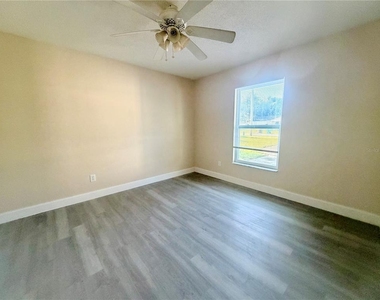 2804 Lightwood Street - Photo Thumbnail 5