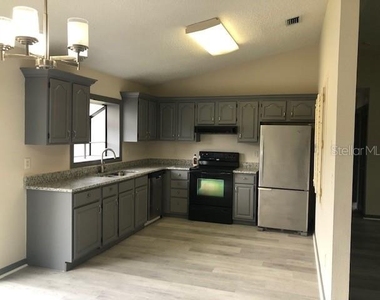 3157 Utah Drive - Photo Thumbnail 4
