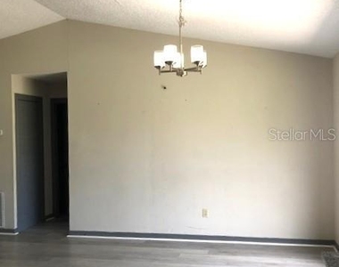 3157 Utah Drive - Photo Thumbnail 3