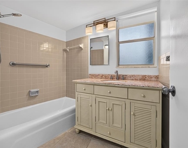 245 Center Road - Photo Thumbnail 14
