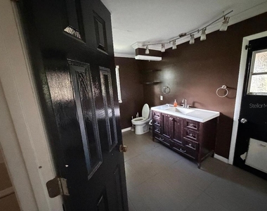 432 Spring Lake Boulevard - Photo Thumbnail 10