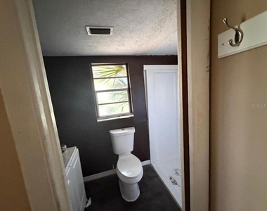 432 Spring Lake Boulevard - Photo Thumbnail 9