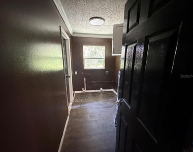 432 Spring Lake Boulevard - Photo Thumbnail 12