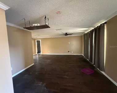 432 Spring Lake Boulevard - Photo Thumbnail 6