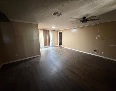 432 Spring Lake Boulevard - Photo Thumbnail 7