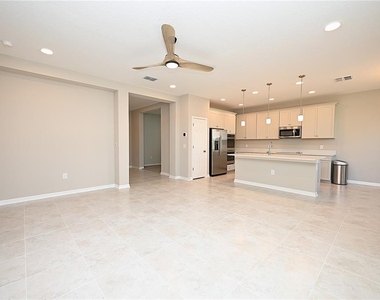5507 Freesia Drive - Photo Thumbnail 11