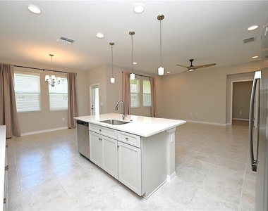 5507 Freesia Drive - Photo Thumbnail 5