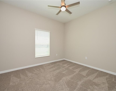 5507 Freesia Drive - Photo Thumbnail 41