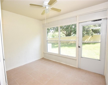 2308 Lake Woodberry Circle - Photo Thumbnail 21