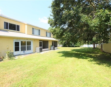 2308 Lake Woodberry Circle - Photo Thumbnail 24