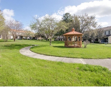 2308 Lake Woodberry Circle - Photo Thumbnail 31