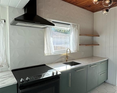 325 W Palm Drive - Photo Thumbnail 33