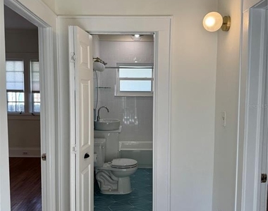 325 W Palm Drive - Photo Thumbnail 20