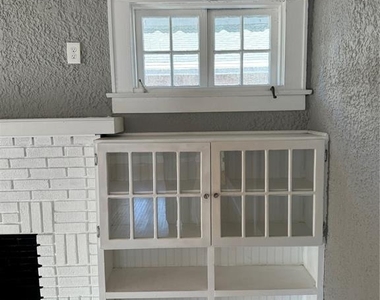 325 W Palm Drive - Photo Thumbnail 13