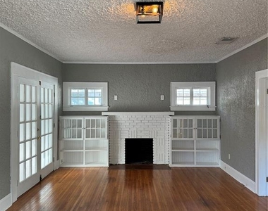 325 W Palm Drive - Photo Thumbnail 12