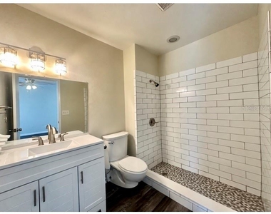 5850 Cypress Gardens Boulevard - Photo Thumbnail 16