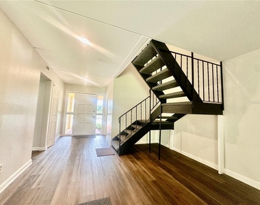 5850 Cypress Gardens Boulevard - Photo Thumbnail 4