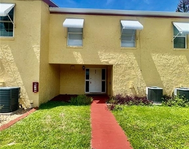5850 Cypress Gardens Boulevard - Photo Thumbnail 2
