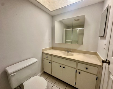 606 Pavare Court - Photo Thumbnail 10