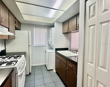 606 Pavare Court - Photo Thumbnail 5