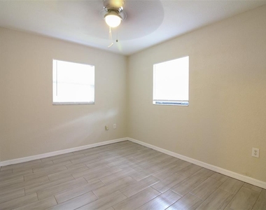 5619 6th Street Se - Photo Thumbnail 15