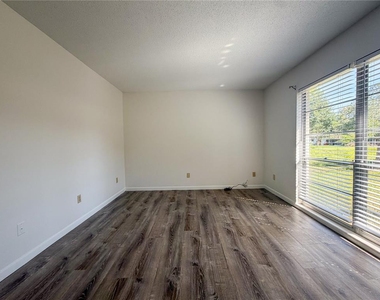 5631 Nw 29th Street - Photo Thumbnail 20