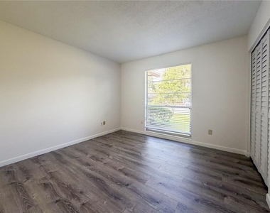 5631 Nw 29th Street - Photo Thumbnail 15