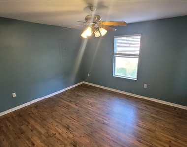 19491 Nw 237th Street - Photo Thumbnail 8