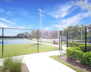 4033 Ambrose Avenue - Photo Thumbnail 17