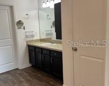 16119 Florets Drive - Photo Thumbnail 7