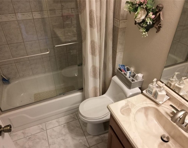1717 Burnham Court - Photo Thumbnail 34