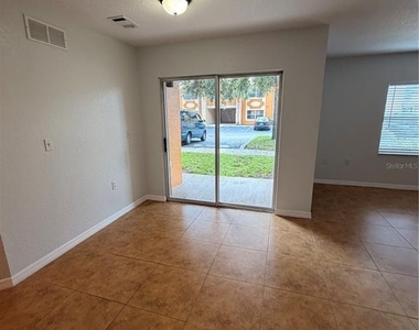 4600 E Moody Boulevard - Photo Thumbnail 7