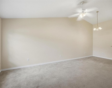165 Plain View Drive - Photo Thumbnail 5