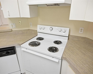 165 Plain View Drive - Photo Thumbnail 13