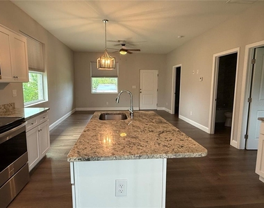 10371 Kidron Avenue - Photo Thumbnail 4