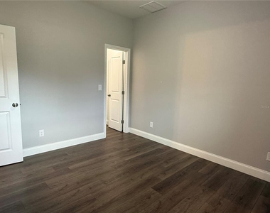 10371 Kidron Avenue - Photo Thumbnail 9