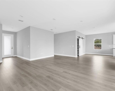 24504 Peppercorn Road - Photo Thumbnail 7