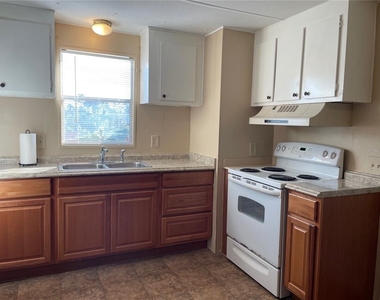 11350 Pepper Road - Photo Thumbnail 7