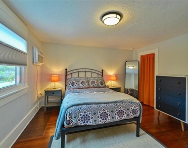 2408 Hillview Street - Photo Thumbnail 17