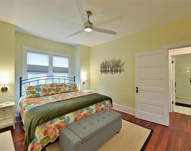 2408 Hillview Street - Photo Thumbnail 9