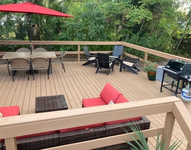 2408 Hillview Street - Photo Thumbnail 23