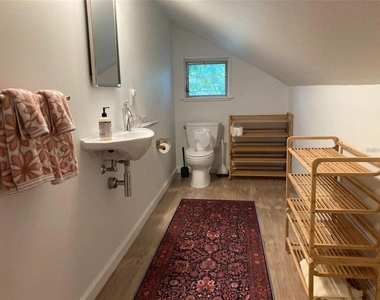 2408 Hillview Street - Photo Thumbnail 21
