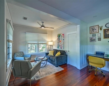 2408 Hillview Street - Photo Thumbnail 3