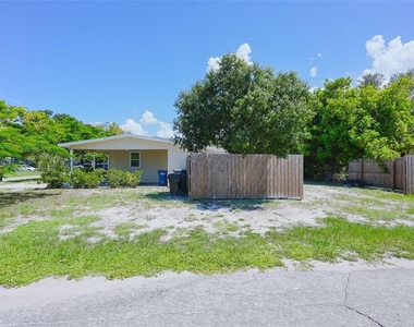 6515 3rd Street Court W - Photo Thumbnail 49